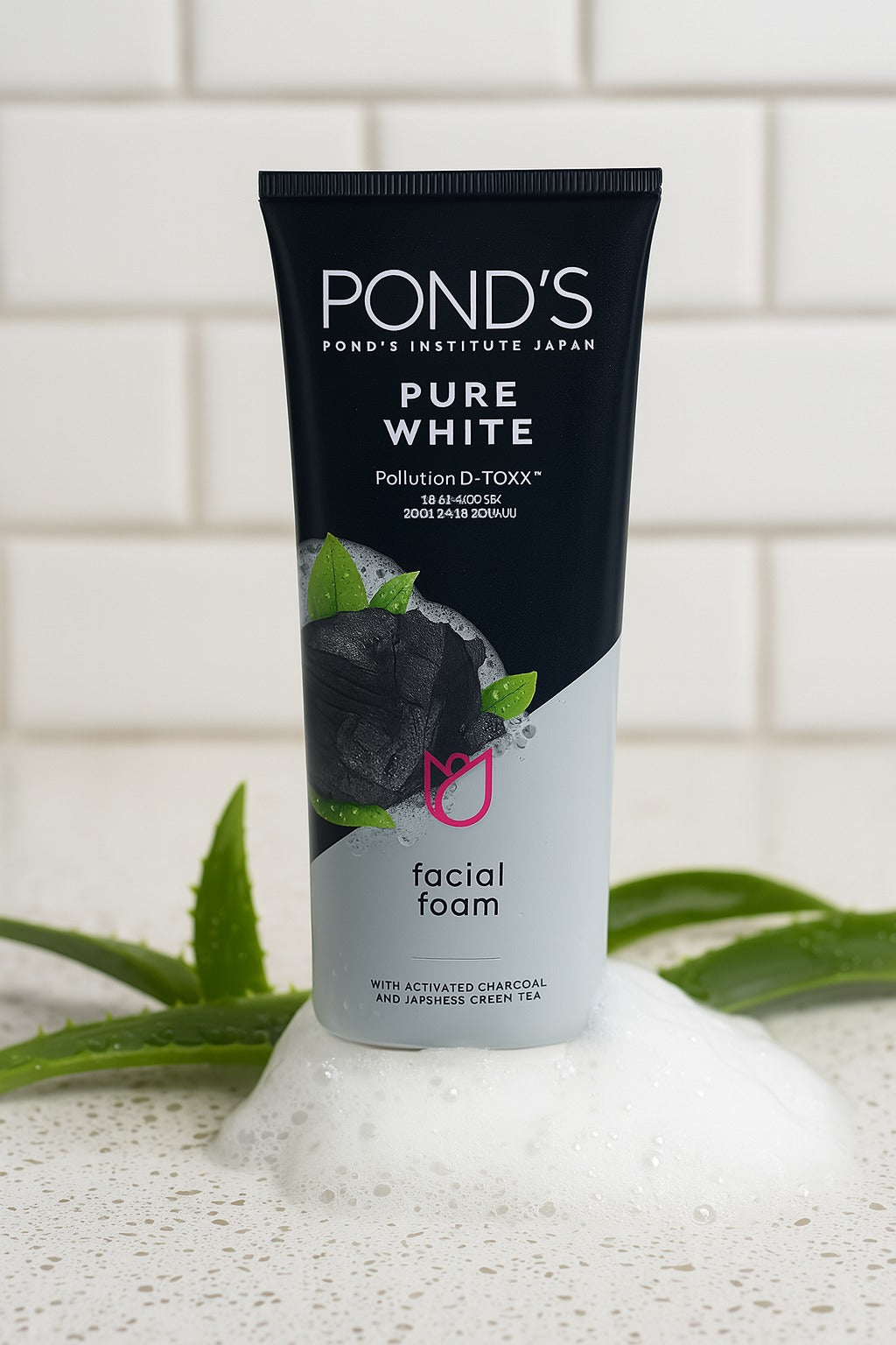 Pond’s Pure White Face Wash with Activated Charcoal